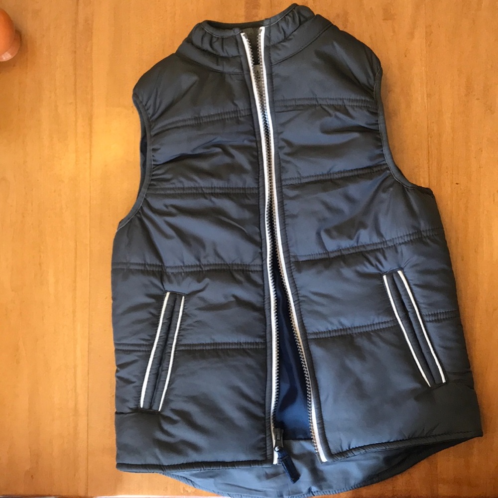 Carter’s boys puffer vest